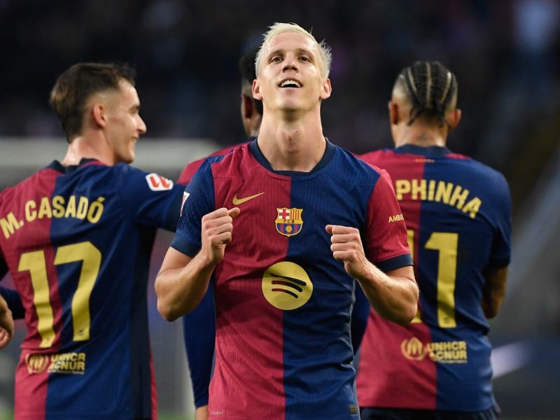 أولمو يقود برشلونة لفوز جديد (Photo by Josep LAGO / AFP)
