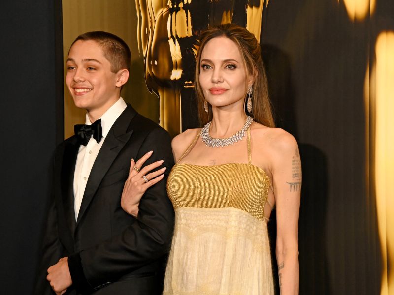 Angelina Jolie 