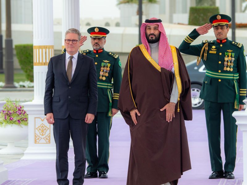 UK Prime Minister meets Saudi Crown Prince in Riyadh