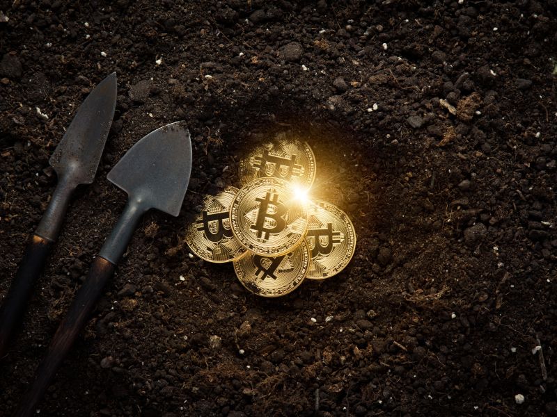 UAE launches largest solar farm to power cryptocurrency mining