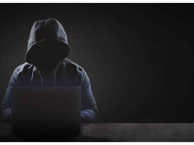 الأمن العراقي يفكك عصابة إلكترونية خططت لعملية احتيال كبرى في الأنبار, المصدر shutterstock