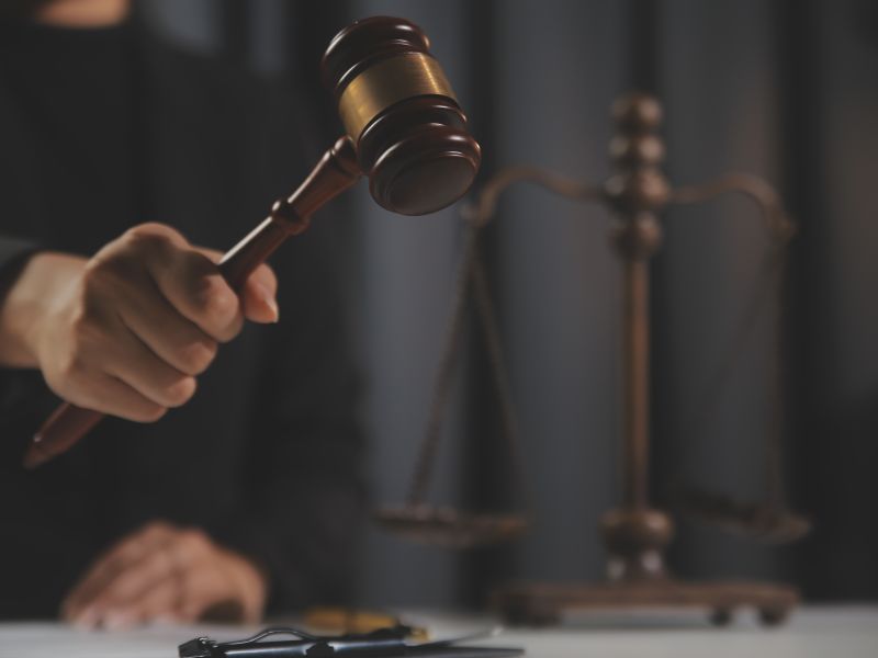 تحقيقات في الأردن مع متسترين على أموال الإخوان