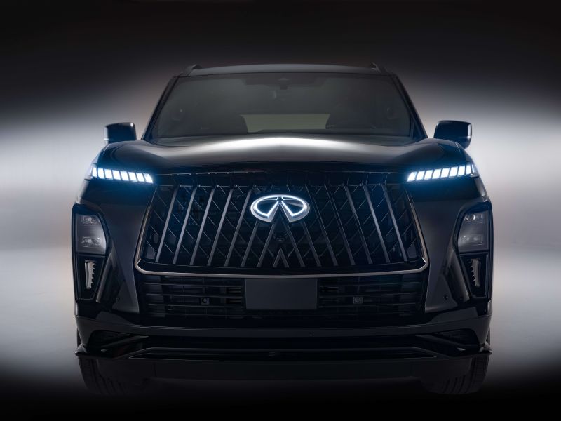 إنفينيتي QX80 تواصل تعزيز حضورها في أبوظبي مع أداء استثنائي يُجسّد قصة نجاح متكاملة 