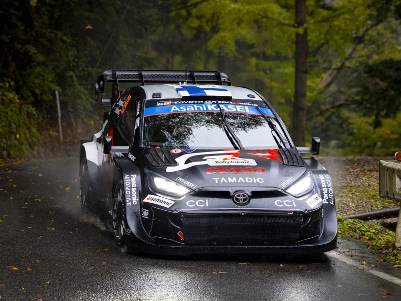 فريق تويوتا جازو للسباقات يحقق فوزاً مذهلاً ويحتل المراكز الثلاثة الأولى في رالي اليابان