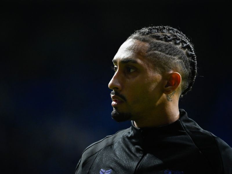 تطورات إيجابية في برشلونة: رافينيا يقترب من التعافي وبيدري يثير القلق