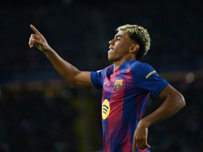 قلق داخل برشلونة من تشبّه لامين يامال بنيمار خارج الملعب