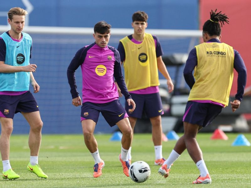 بيدري يعود إلى تدريبات برشلونة قبل مواجهة ألافيس