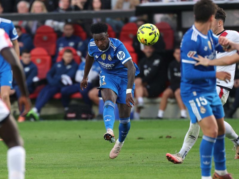 تشيلسي يدخل السباق لخطف فينيسيوس من ريال مدريد