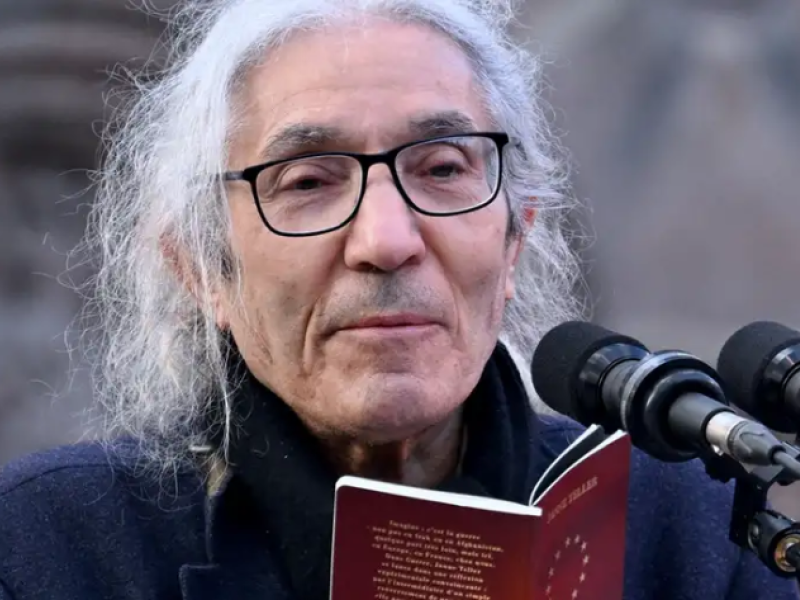 من هو بوعلام صنصال ولماذا أفرجت الجزائر عنه؟