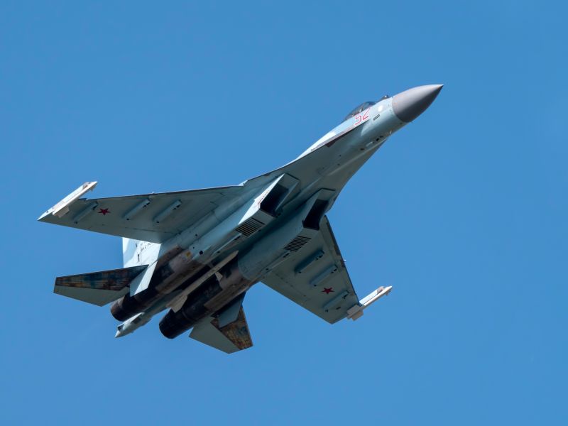 حاملة طائرات بريطانية ضخمة تحت قيادة الناتو