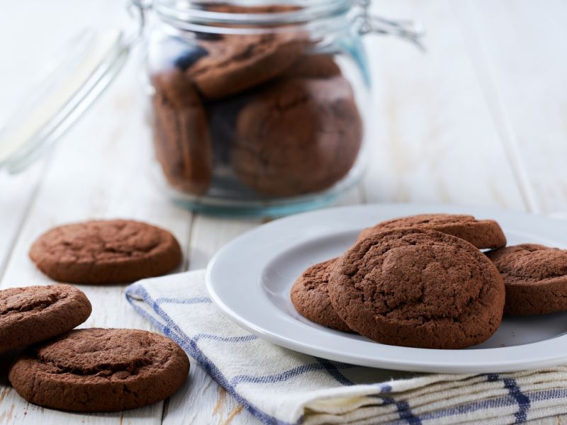 كوكيز الكاكاو: الحلويات التي تضيف البهجة لشجرة الكريسماس