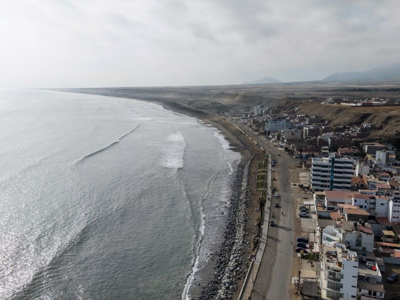 Magnitude 5.8 earthquake rattles northern Peru coast