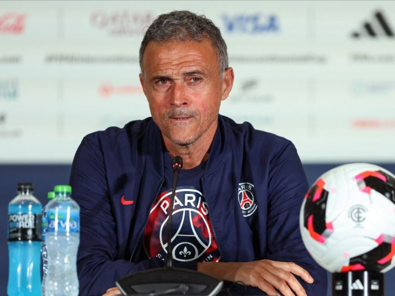 إنريكي: فلامنغو فريق كبير ويستحق الإشادة رغم الخسارة