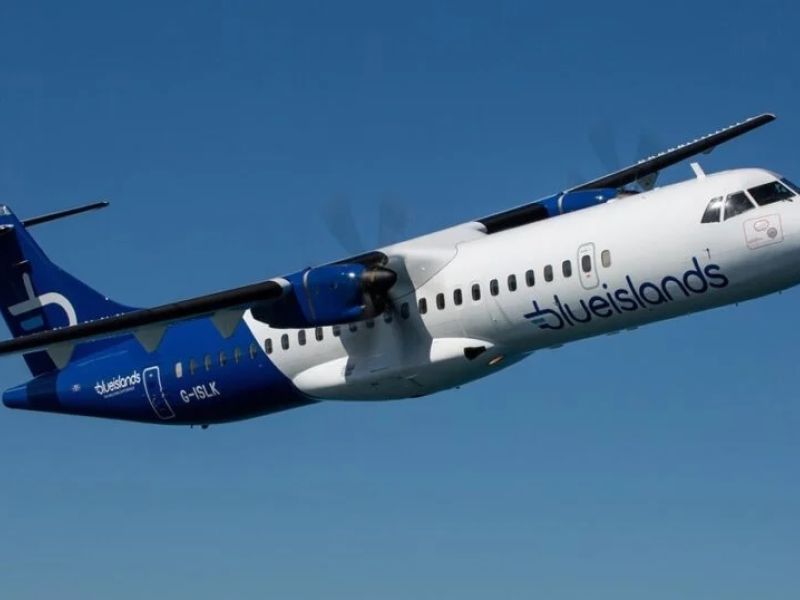 طائرة اندونيسية