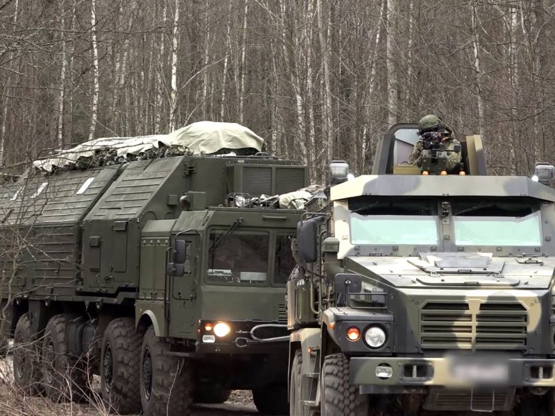 Second Russian hypersonic missile strikes western Ukraine near NATO borders