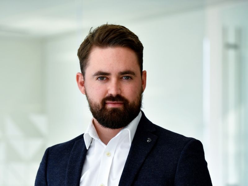 Oil Prices Remain Stable Near $60 Despite Geopolitical Noise