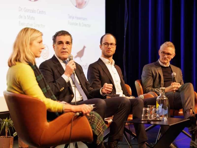 مؤسسة قطر تقود حوارًا حول الابتكار والتعاون والنمو في المنتدى الاقتصادي العالمي، بالموازاة مع تعميق الخبراء النقاش بشأن التكنولوجيا العميقة حول العالم