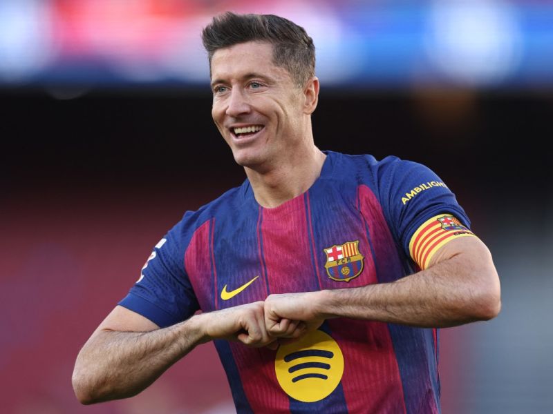 هدف واحد يفصل ليفاندوفسكي عن إنجاز تاريخي بقميص برشلونة