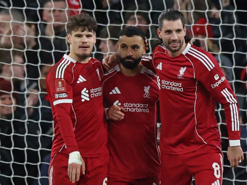 صلاح يثني على تألق سوبوسلاي