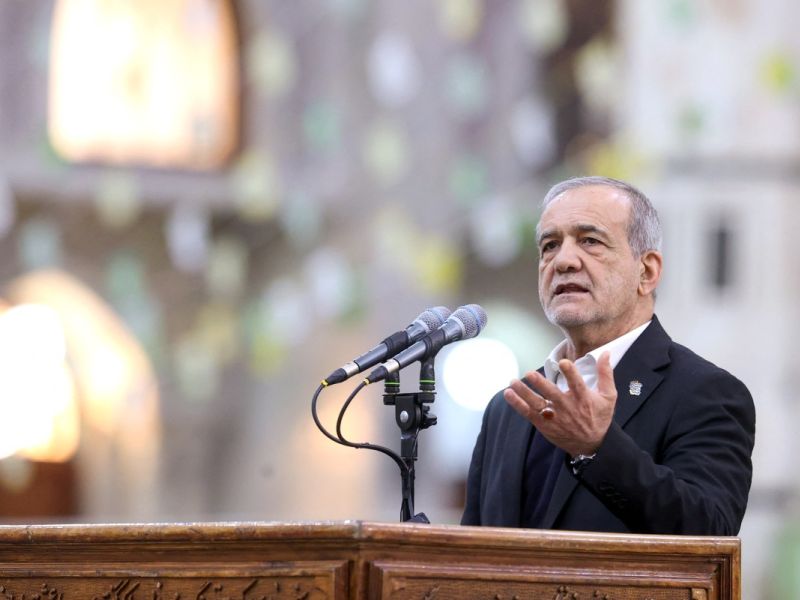 Pezeshkian strikes and then apologizes to neighboring countries