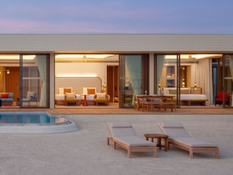 منتجع سينتارا جراند لاجون المالديف: عام من التجارب التي تعكس روح المكان