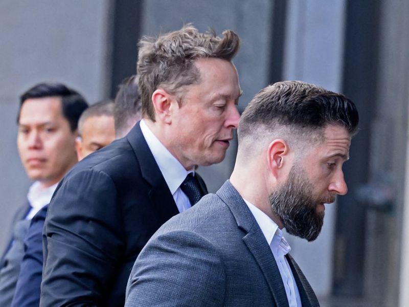 Musk leveraged SpaceX loans to support Tesla, SolarCity