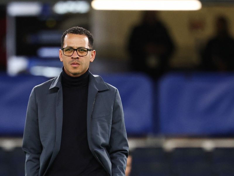 تشيلسي يحسم موقفه من إقالة روزينيور