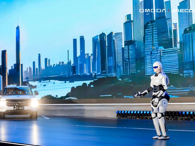 OMODA & JAECOO expands into intelligent ecosystems with AiMOGA Robotics debut, marks one million global sales