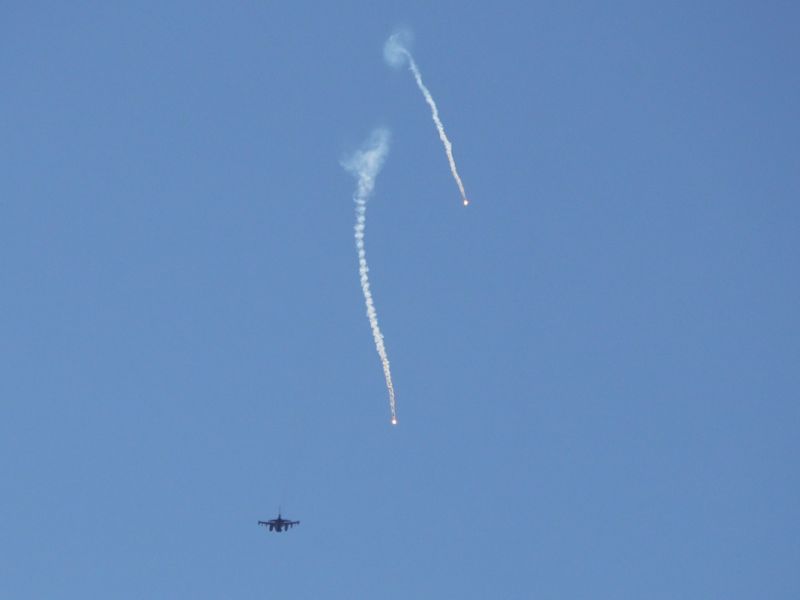 Lebanon launches “pilot zones” army deployment Mansour