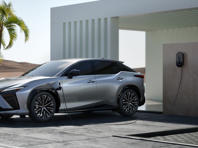 Lexus Introduces All-New Electrified RZ500e to Middle East