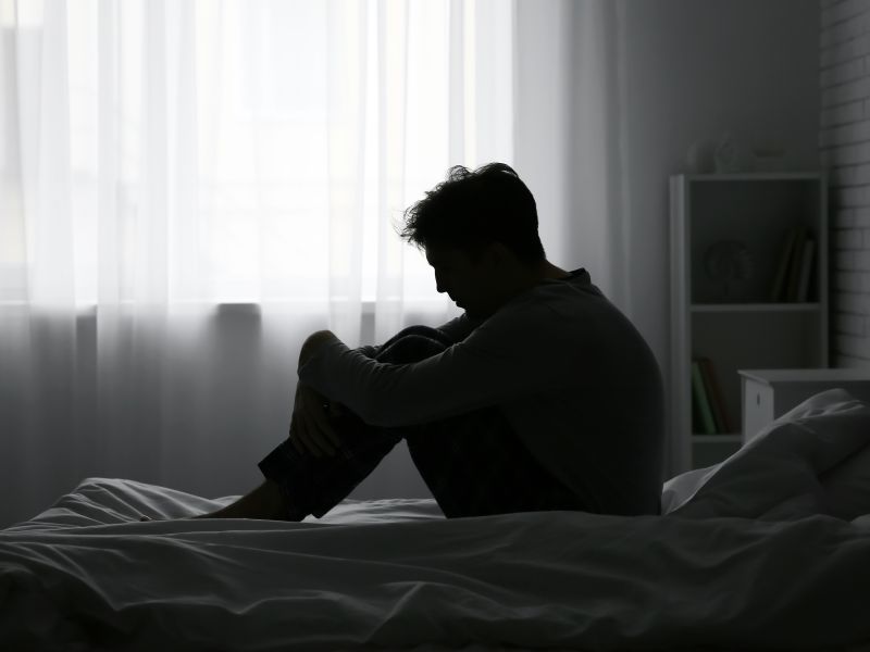 قبل فوات الأوان.. علامات اكتئاب مبكرة عند الشباب