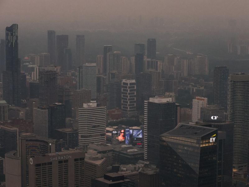 Toronto records world’s worst air quality as Canadian wildfires rage on