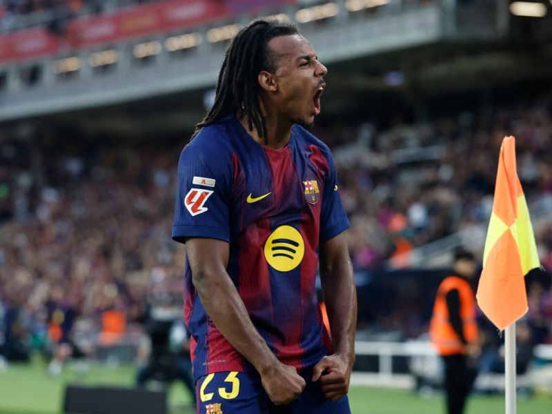 توتنهام يتطلع للتعاقد مع مدافع برشلونة جول كوندي