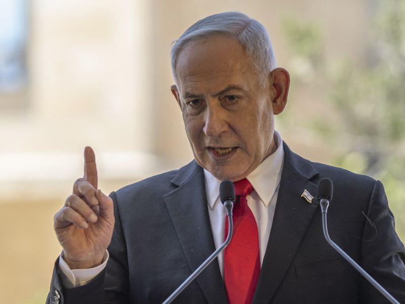 Netanyahu on edge as new polls shake his grip on power