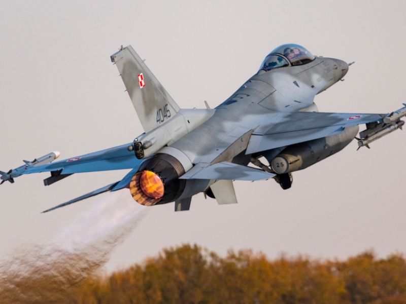Polish F-16 fighter jet
