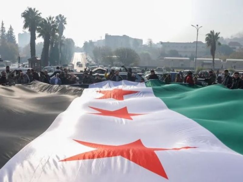 مقتل جندي وإصابة اثنين بهجوم لمجهولين شرقي دير الزور في سوريا
