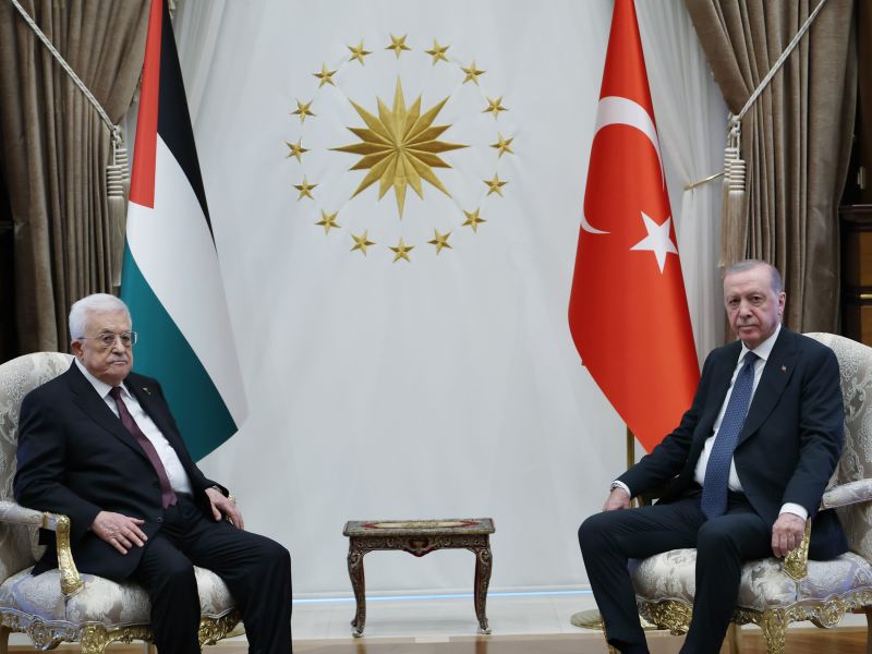 Abbas meets Erdogan in Ankara, backs Turkey-Saudi-Pakistan defense pact