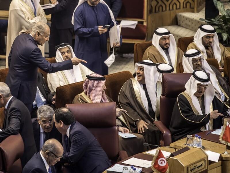 Arab League Secretary-General Ahmed Aboul Gheit (L) speaks with Bahrain’s delegation during a meeting of the Arab League Foreign Ministers in the Egyptian capital Cairo on March 6, 2019. 
Khaled DESOUKI / AFP