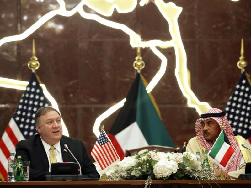 US Secretary of State Mike Pompeo (L) and Kuwait's Foreign Minister Sheikh Sabah al-Khalid al-Sabah give a joint press conference in Kuwait City on March 20, 2019.
JIM YOUNG / POOL / AFP