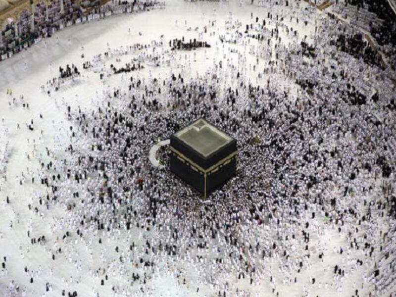 An official said Mecca applies simulation programs to ensure the smooth flow of crowds at Mecca's Grand Mosque. (File photo)