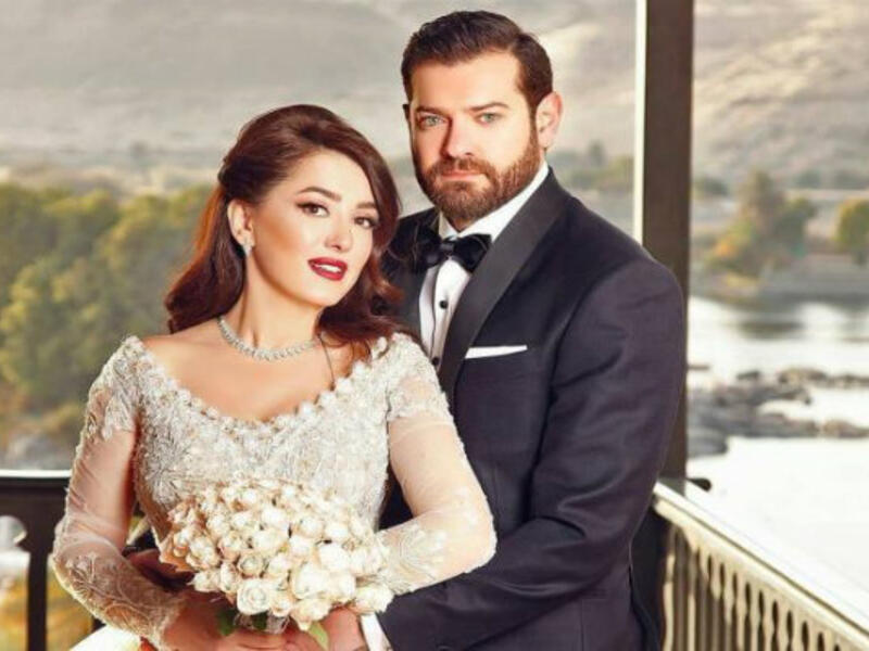الفنان عمرو يوسف وكندة علوش كانا من الذين تكتموا على خبر ارتباطهما، ولم يردا على أي أخبار كُتبت عنهما بالنفي أو التأكيد، حتى أعلنا خبر الارتباط، وأقيم حفل زفافهما في أسوان.