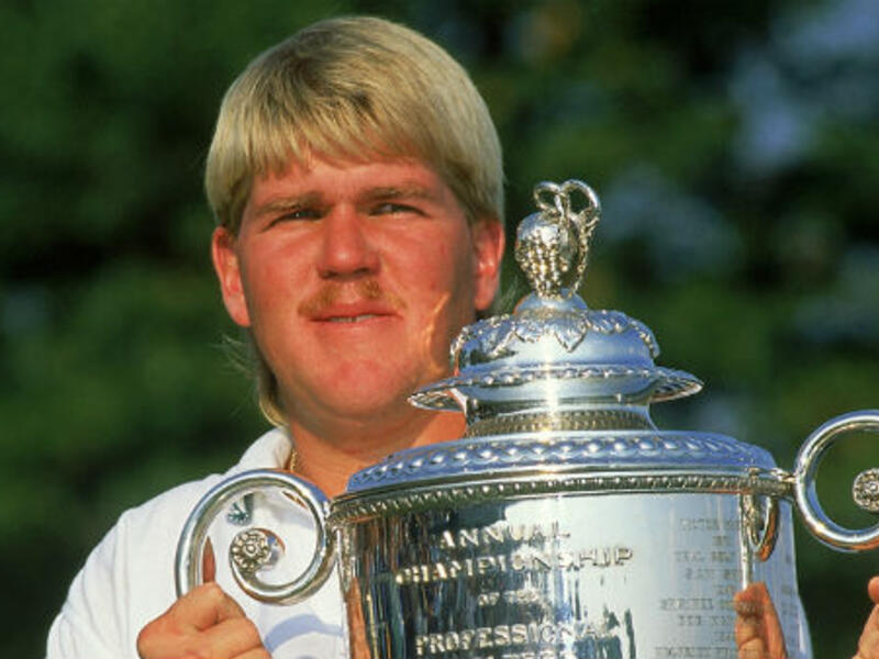 لاعب الغولف جون دالي: فاز ببطولة PGA  عام 1991 وبطولة بريطانيا المفتوحة عام 1995، إلا أنه تعرض لمشكلات عدة مع الضرائب انتهت بإفلاسه بعدما وصلت خسائره بسبب القمار إلى 90 مليون دولار.