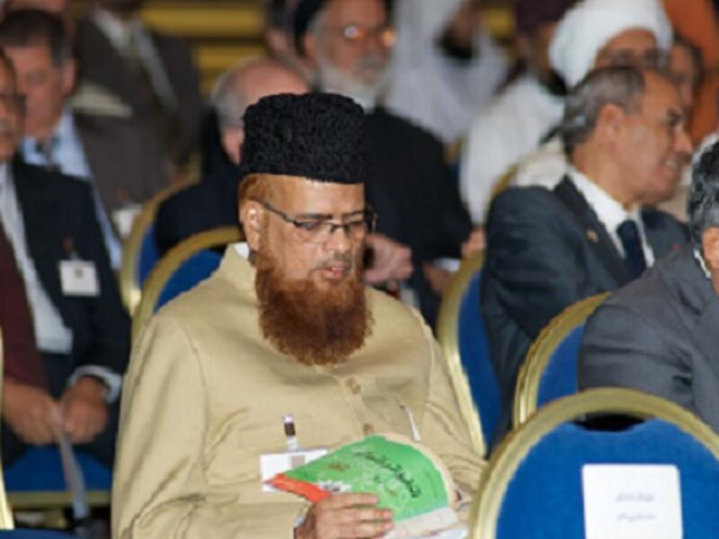 المركز السادس: الشيخ محمد تقي العثماني 