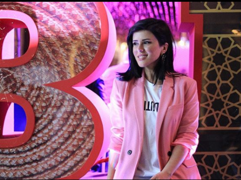 ولدت نور الشيخ عام 1987 في مملكة البحرين