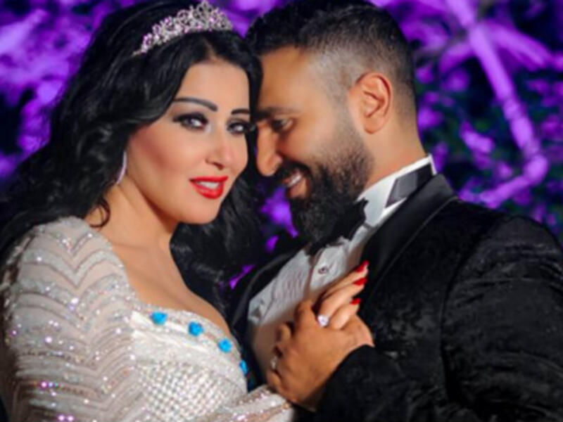 أحاطت بسمية الخشاب وأحمد سعد شائعات كثيرة من عدة مصادر تفيد بوجود علاقة بينهما لكنهما ظلا ينفيا تلك العلاقة إلا أنهما فاجئا الجميع بالزواج بعد نفي الشائعة أكثر من مرة.