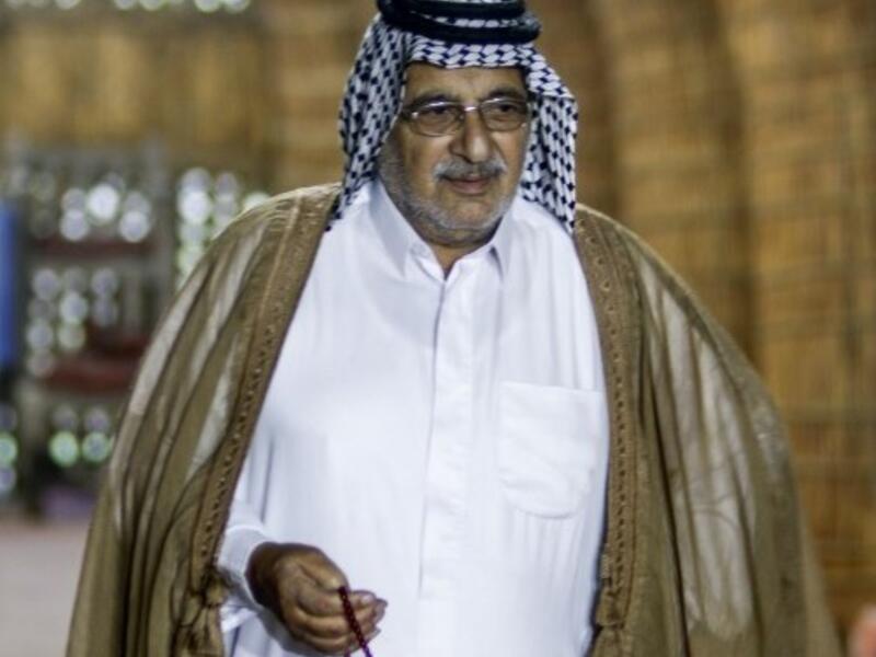A member of an Iraqi clan is pictured inside a straw tent in the town of Mishkhab, south of Najaf on November 15, 2018. 
Haidar HAMDANI / AFP