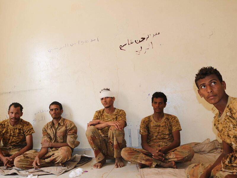 The yemeni army and resistance have captured more than 80 houthis today in Hudaydah (Twitter)