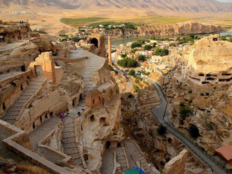 urkey’s 12,000-year-old Kurdish Hasankeyf town about to be engulfed  (Twitter)