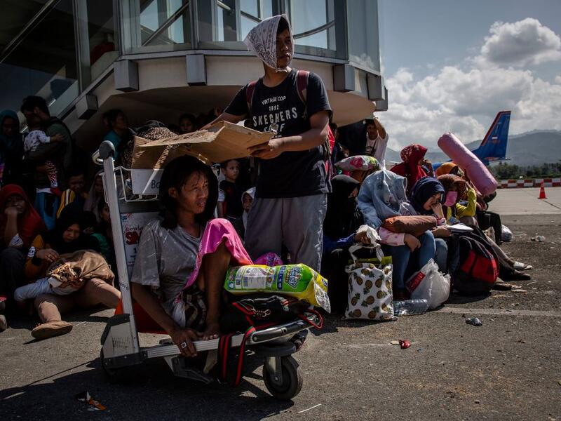 Indonesia earthquake, tsunami killed more than 800 people. (Twitter)