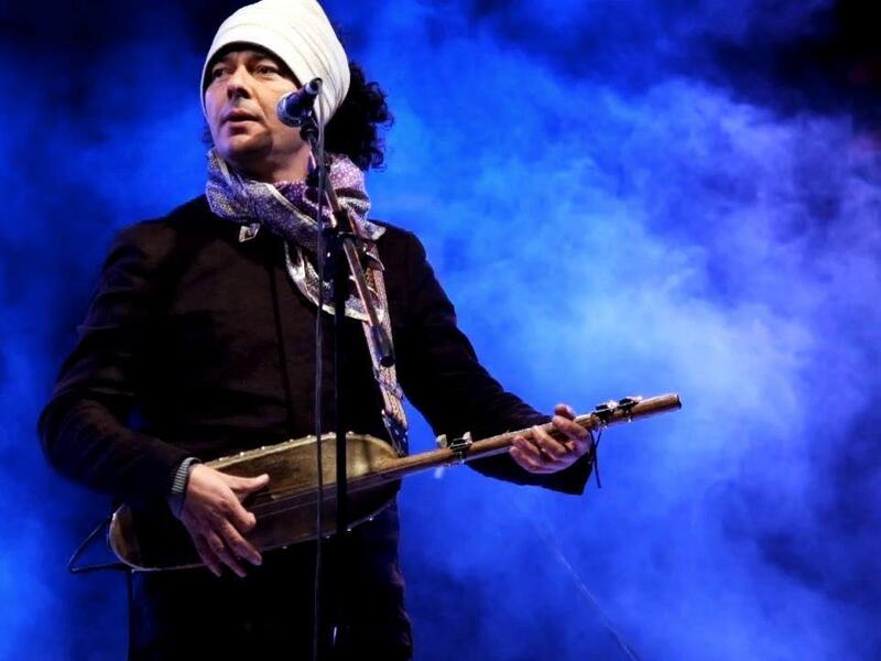Aziz Sahmaoui and the University of Gnawa brought Moroccan vibe, Senegalese groove and French refinement to El-Geneina Theatre 8 April. (Facebook)